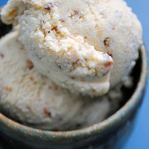 10 Pistachio & Honey Ice Cream