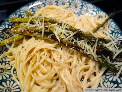 Roasted Asparagus with Chicken Jelly Noodles